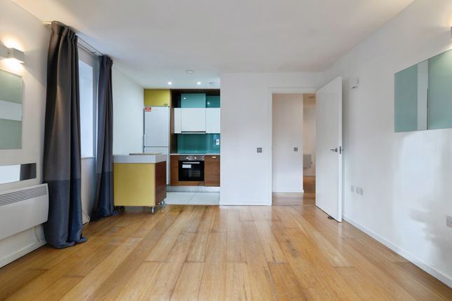 Regency Court, London photo 3