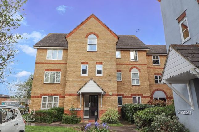 Thumbnail Flat to rent in London Road, Benfleet