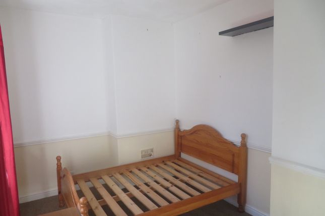 3, Joseph Street, Rochdale photo 4