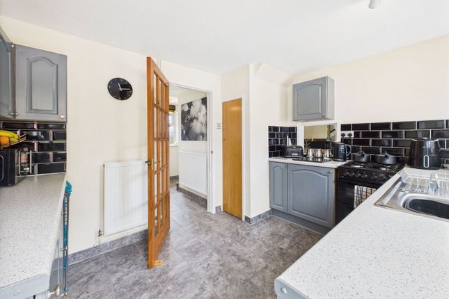 19, High Beech Road, Lydney photo 4