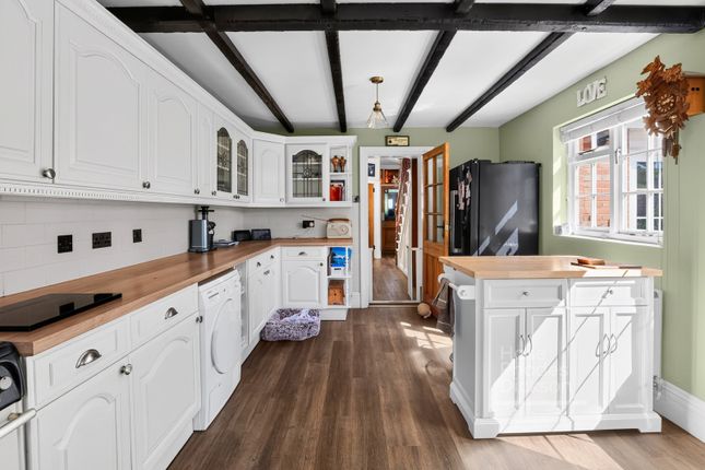 98, Medina Avenue, Isle of Wight photo 4