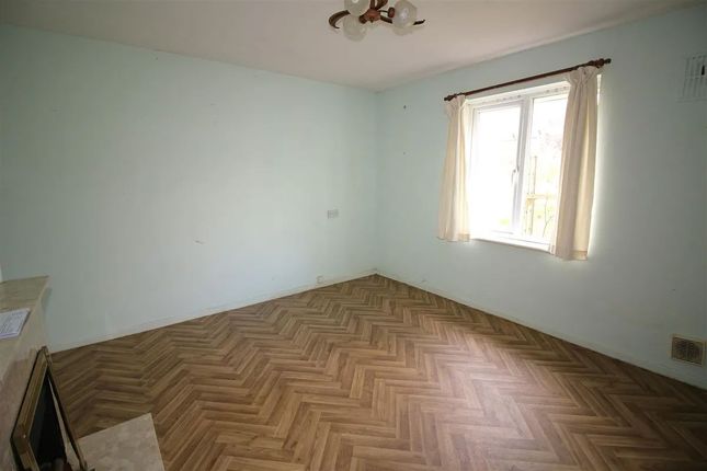 2, Brooking Way, Saltash photo 4