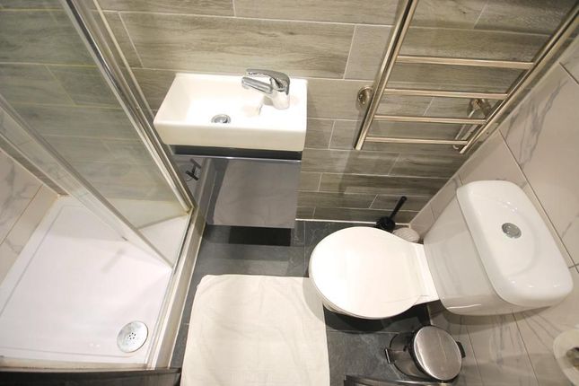 2F PARK DRIVE, HARROW photo 2