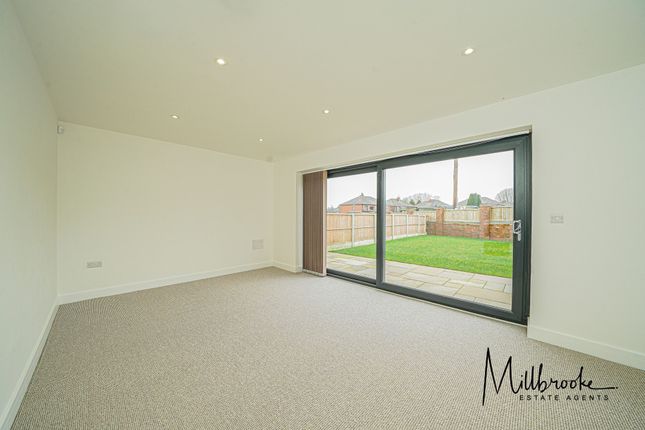 11 Leigh Road, Manchester photo 4