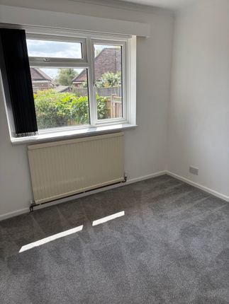 46, Battle Crescent, Hailsham photo 3