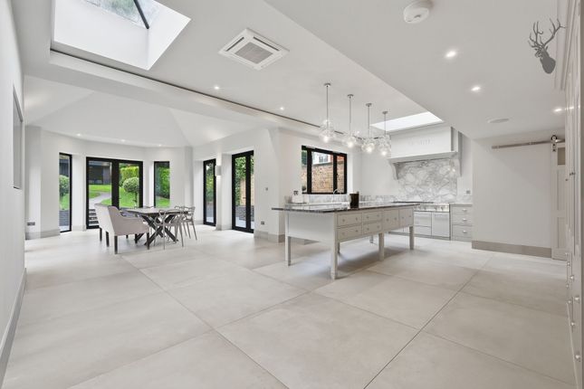 77a, Monkhams Avenue, Woodford Green photo 3