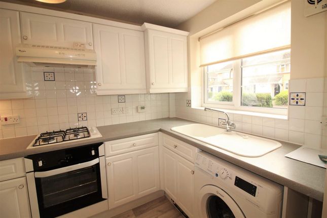 64, Blackmead, Sevenoaks photo 4