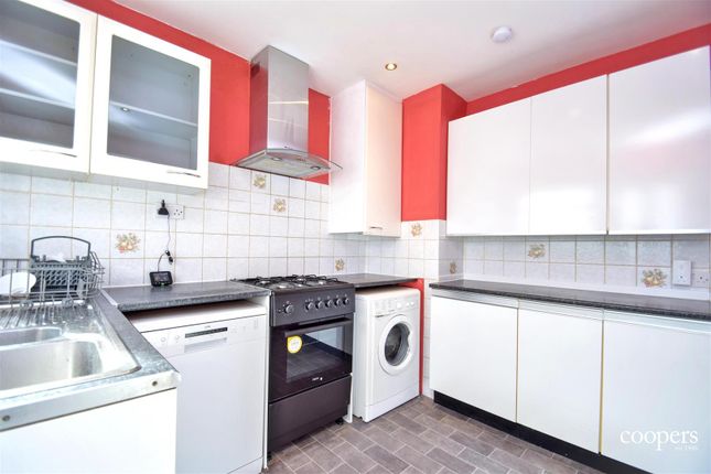 11, Woodford Crescent, Pinner photo 4
