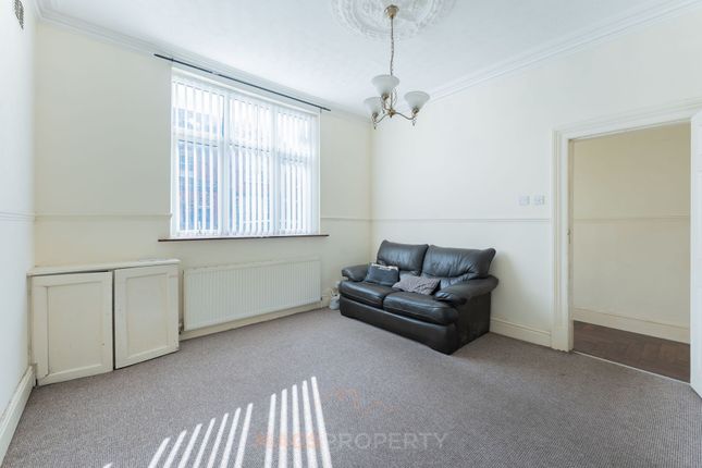 25 Harvey Lane, Warrington photo 4