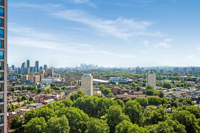Flat 121 Keybridge Tower 1, Exchange Gardens, London photo 4