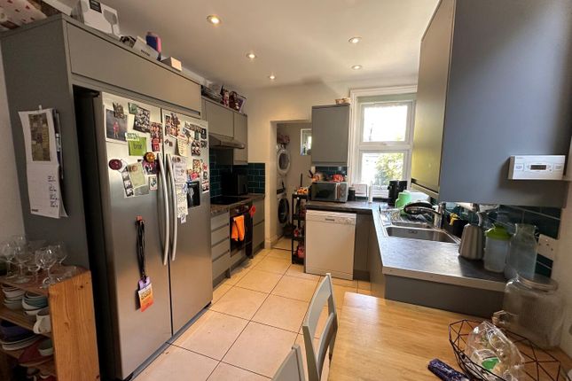 62, Springfield Road, London photo 3