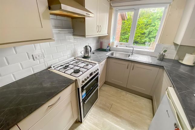 30, Pemberton Road, Newton Aycliffe photo 2