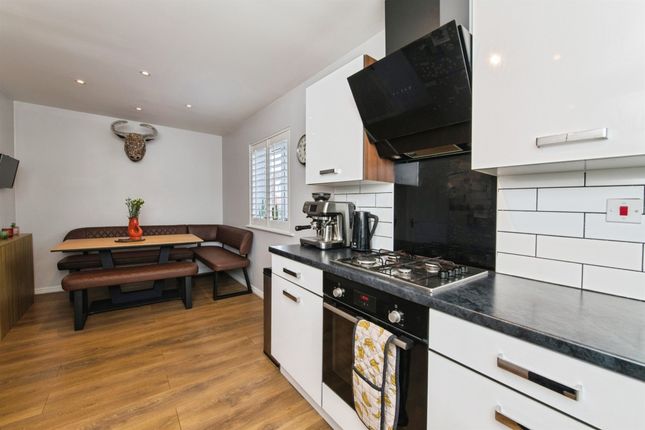 30, Somerville Crescent, Exeter photo 3