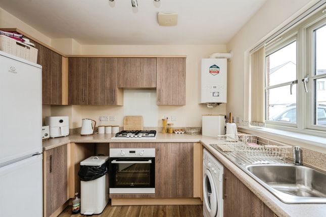 13, Lle Crymlyn, Neath photo 4