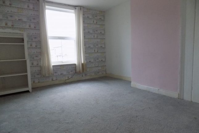 30, Paley Terrace, East Bowling photo 2