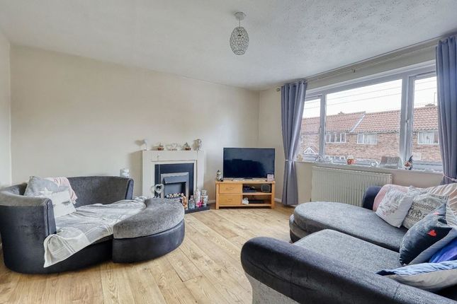 16, Cranidge Close, Scunthorpe photo 3
