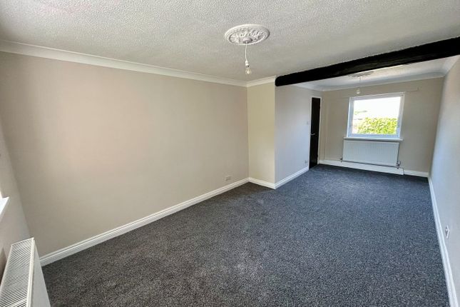 95, Hargrove Avenue, Burnley photo 3