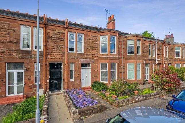 Thumbnail Flat to rent in Bute Gardens, Muirend, Glasgow