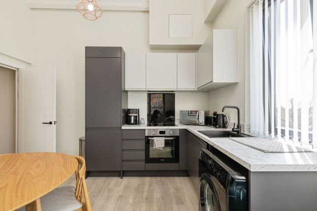 Flat 12/The Old Exchange, 10 Bank Road, Bristol photo 3