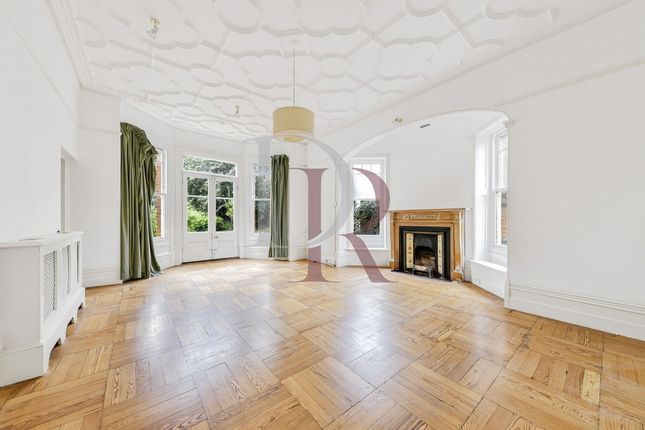 Flat to rent in Parsifal Road, West Hampstead