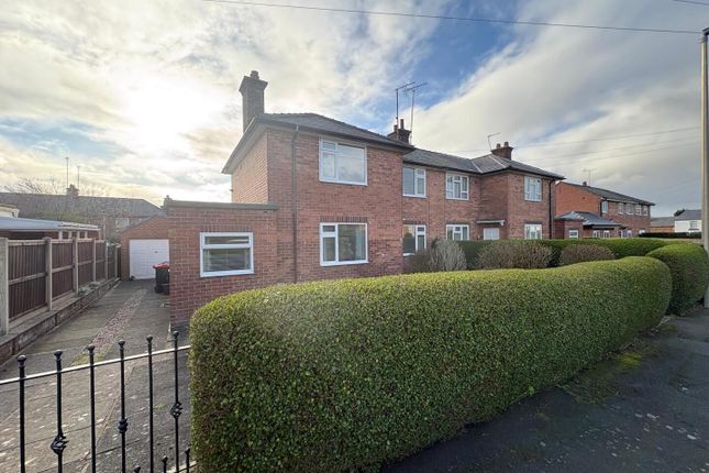 3-bed house on 6, Rose Gardens, Neston, £249,999