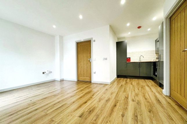 Apt 10