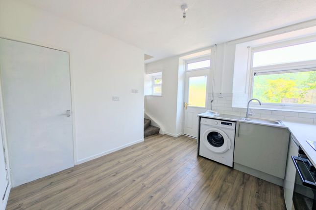 28 Park Street, Mountain Ash photo 4