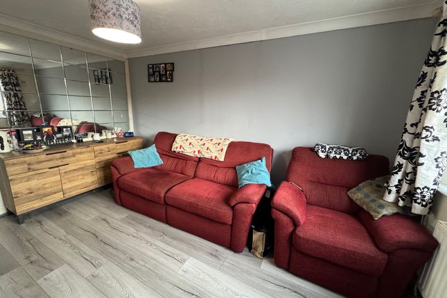 6, Foxglove Way, Bridport photo 3
