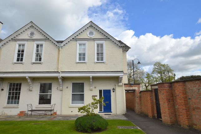 Town house for sale in Suffolk Square, Cheltenham