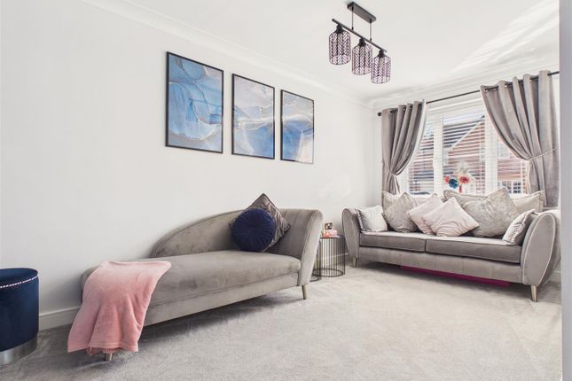 8, Glevum Avenue, Stockton-On-Tees photo 3