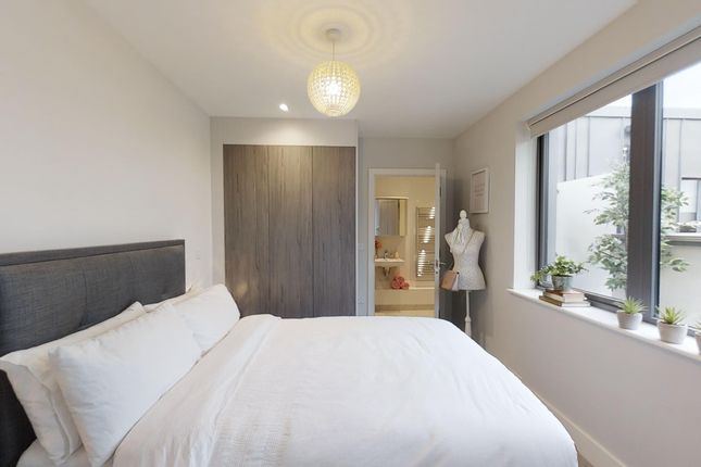Flat for sale in Dominion Court, London Road, Hounslow