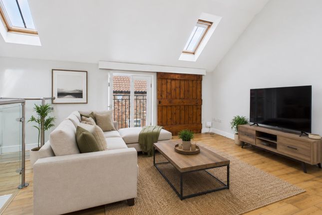 Harness Cottage, Cross Key Mews, Beverley photo 3