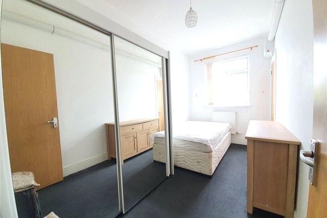 Flat 7 Coldharbour House, 106-126, Coldharbour Lane, Middlesex photo 5