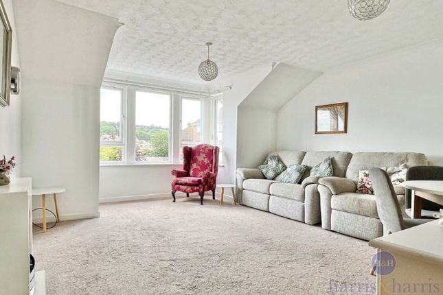 Flat 16, Cloverdale Court, Anning Road, Lyme Regis photo 2