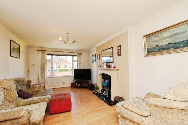 6, Chiltern Way, York photo 4