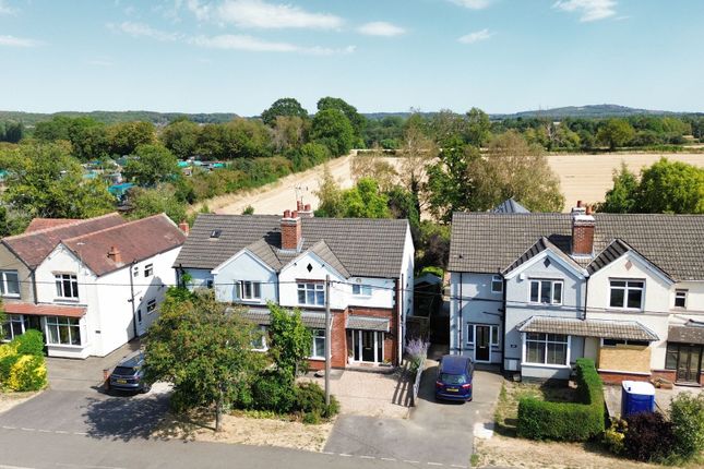 216 Thornborough Road, Coalville photo 4