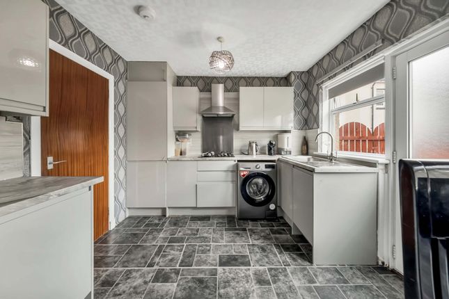 6, Lennox Gardens, Dundee photo 4