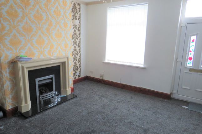 19, Stanmore Place, Bradford photo 2