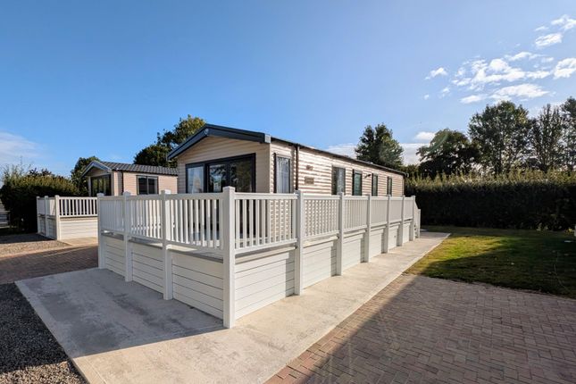 2-bed house on White Rose Holiday Park, Hutton Sessay, Thirsk, £78,495