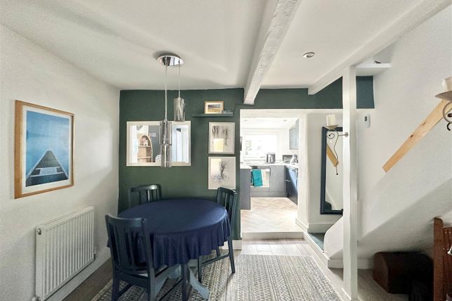 23, Silk Hill, High Peak photo 4