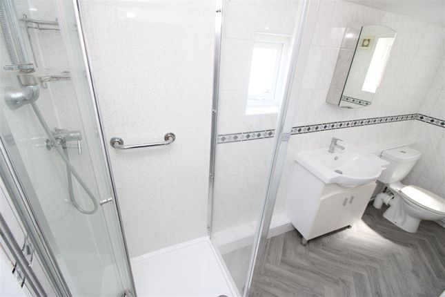 47, Park Place, Bargoed photo 5