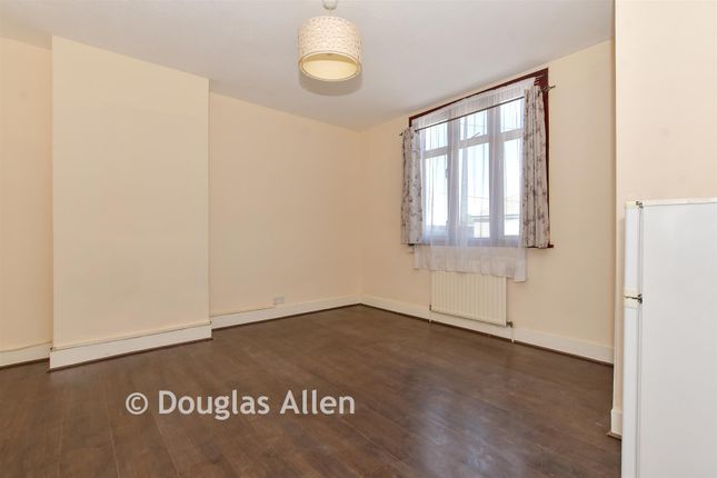 2-10, Billet Road, London photo 4