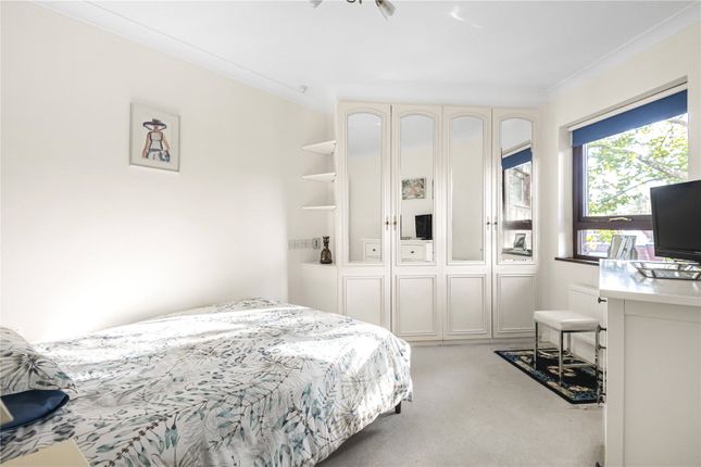 Flat 38, Heathside, 562, Finchley Road, London photo 4
