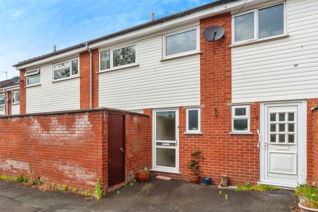 Thumbnail Terraced house for sale in Stamford Court, Vicars Cross, Chester