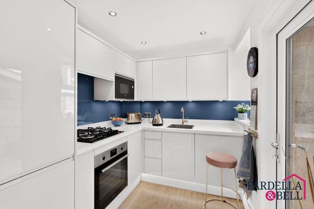 9 Lambert Street, Colne photo 4