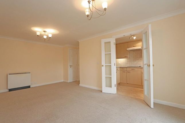 23, Clarks Court, High Street, Cullompton photo 4