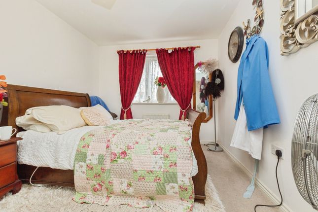 17, Barland Way, Buckinghamshire photo 3