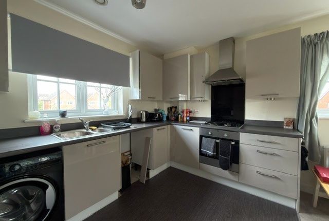 15 Mayes Road, Tonbridge photo 2