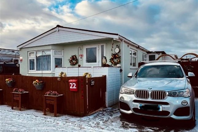 2-bed caravan on 22, Beverley Court, Pioneer Park, PETERBOROUGH, £170,000