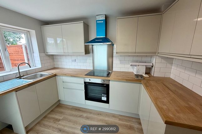 Dawlish Close, Bramhall, Stockport photo 2